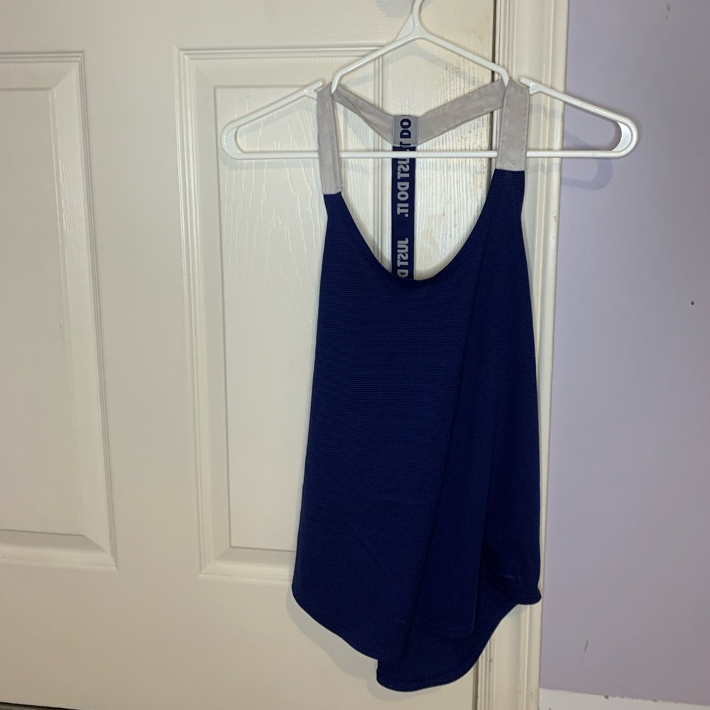 Nike tank